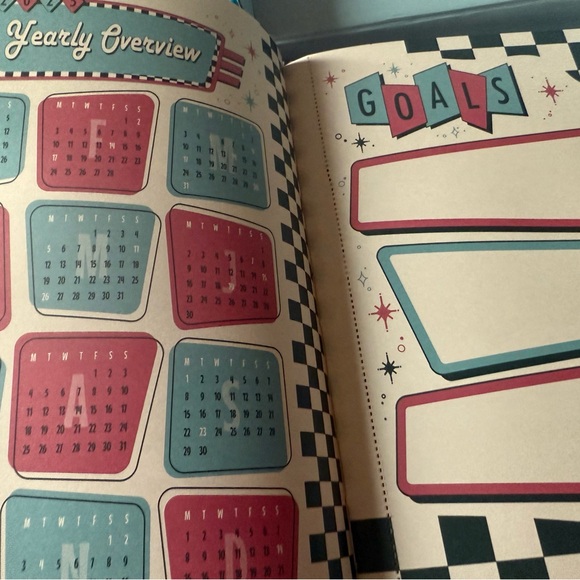 Voight Planner 2025 - Picture 7 of 7